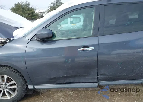 2013 Nissan Pathfinder Sv z USA, uszkodzony, nr VIN 5N1AR2MMXDC618512